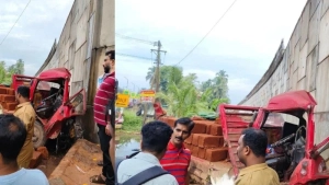 ചെങ്ങോട്ടുകാവ് അണ്ടർ പാസിന്റെ ഭിത്തിയിൽ നിയന്ത്രണം വിട്ട ലോറി ഇടിച്ച് അപകടം