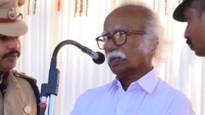 റിപ്പബ്ലിക് ദിനാചരണ ചടങ്ങിനിടെ മന്ത്രി കടന്നപ്പള്ളി രാമചന്ദ്രന്‍ കുഴഞ്ഞുവീണു