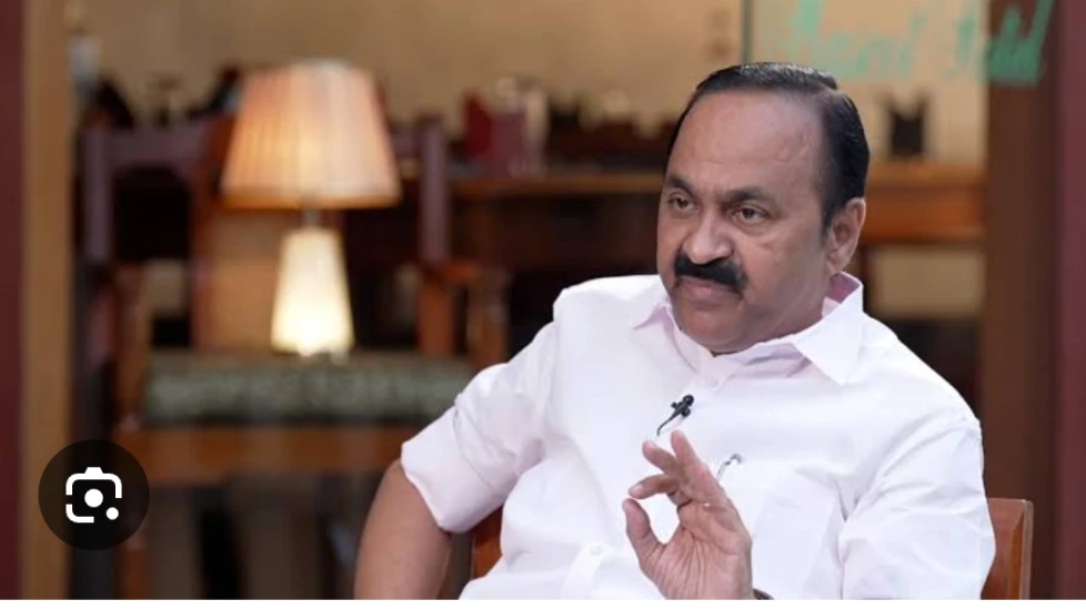  വിഴിഞ്ഞം തുറമുഖ ഓഹരി കൈമാറ്റം മുഖ്യമന്ത്രി അതൃപ്തി അറിയിച്ചു.