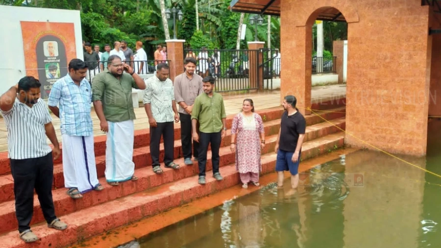 നീന്തൽ കളം ജല സ്രോതസായി മാറ്റാനുള്ള നീക്കത്തിനെതിരെ സമരം