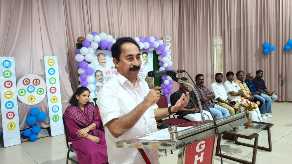  പ്ലസ് വൺ കുട്ടികൾക്ക് ഹൃദ്യമായ വരവേല്പ് ഒരുക്കി കോക്കല്ലൂർ സർക്കാർ വിദ്യാലയം