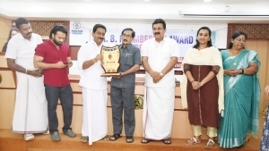 ഡോ.ബി ആർ അംബേദ്കർ അവാർഡ് എം പി മൊയ്ദീൻ കോയയ്ക്ക്
