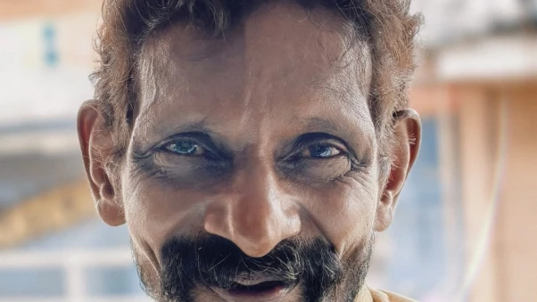  കുപ്പേരി ഭാസ്കരൻ (58) വെള്ള കെട്ടിൽ വീണു മരിച്ചു.