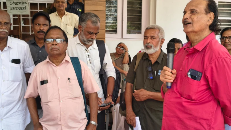  ജ്യോതിഷ പഠനം സർവകലാശാല വിഷയമാക്കിയതിൽ പ്രതിഷേധം