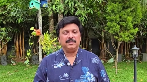 എൻ എസ് എസ് ജനറൽ സെക്രട്ടറി സുകുമാരൻ നായരെ വിമർശിച്ച് കെ ബി ഗണേഷ് കുമാർ
