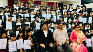 പേരാമ്പ്രയിലെ സാലിയൻസ് കോളേജിന്റെ 2025–26 അധ്യയന വർഷത്തെ കോൺവൊക്കേഷൻ ചടങ്ങ് സംഘടിപ്പിച്ചു.