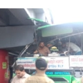 കോഴിക്കോട് നഗരത്തിൽ സ്വകാര്യ ബസ് അപകടം