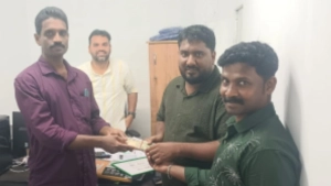 കളഞ്ഞ് കിട്ടിയ പണം തിരികെ നല്കി.
