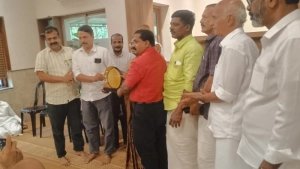 എസ് എസ് എൽ സി തിളക്കമാർന്ന വിജയം അധ്യാപകരെ അനുമോദിച്ചു