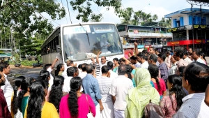 പ്രീയദർശിനി ബസിന് ഉള്ളിയേരിയിൽ സ്വീകരണം 
