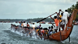 മുഖ്യമന്ത്രിക്കെതിരെ വിമർശനവുമായി ചമ്പക്കുളം മൂലം വള്ളംകളി ജലോത്സ സമിതി