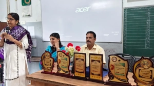 സാഹിത്യ ക്വിസ് മത്സരം വർഡ് മെമ്പർ നിഷ ഗോപിനാഥ് ഉദ്ഘാടനം ചെയ്തു.