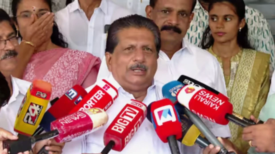  പി ജെ ജോസഫിന് മന്ത്രി തുല്യപദവി വേണമെന്ന് മോൻ സ് ജോസഫ്