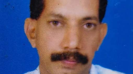  പവ്വായി സുരേന്ദ്രൻ (62) നിര്യാതനായി.