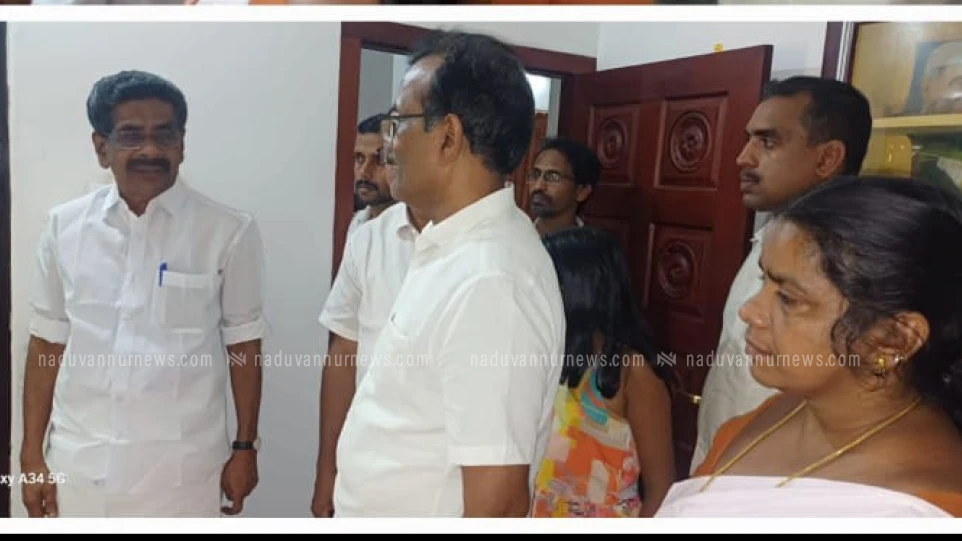   ഒരു മന്ത്രിയുടെ അഭിനയ വൈഭവം മൂലം കലാപത്തിനുള്ള ആഹ്വാനമാണ്   നടത്തുന്നു: മുല്ലപ്പള്ളി രാമചന്ദ്രൻ 