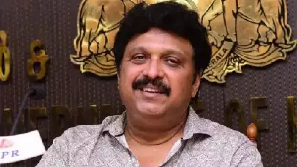 കെ എസ് ആർ ടി സി ജീവനക്കാർക്ക് 50 ലക്ഷം രൂപയുടെ ആരോഗ്യ ഇൻഷ്വറൻസ് പദ്ധതി പ്രഖ്യാപിച്ചു