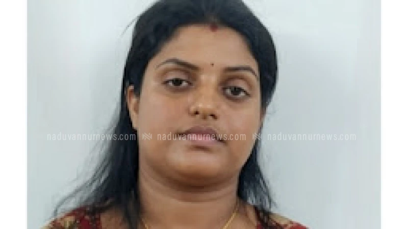 
                                    പ്രശ്‌നപരിഹാരത്തിന് പൂജാരിയുടെ വീട്ടിലെത്തിയ യുവതി സ്വര്‍ണാഭരണങ്ങള്‍ മോഷ്ടിച്ചു