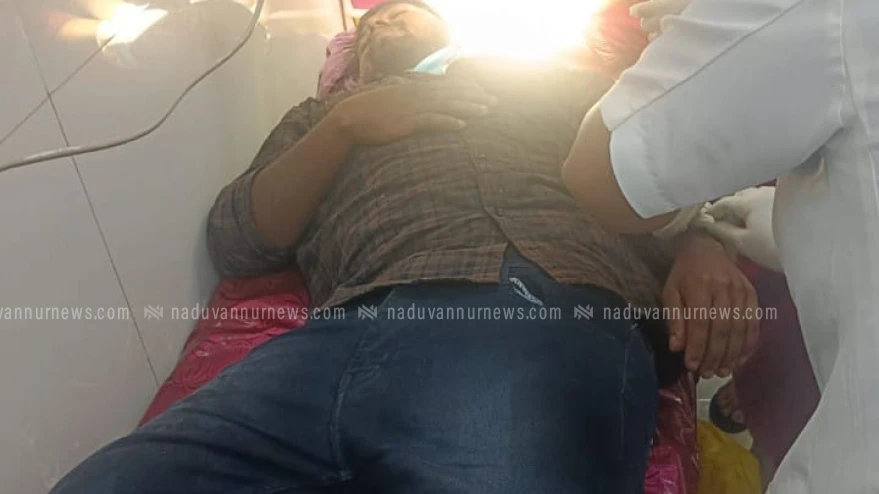  താമരശ്ശേരി ചുരത്തിൽ ആബുലൻസിന് മുന്നിൽ ചാടി യുവാവിൻ്റെ ആത്മഹത്യാശ്രമം