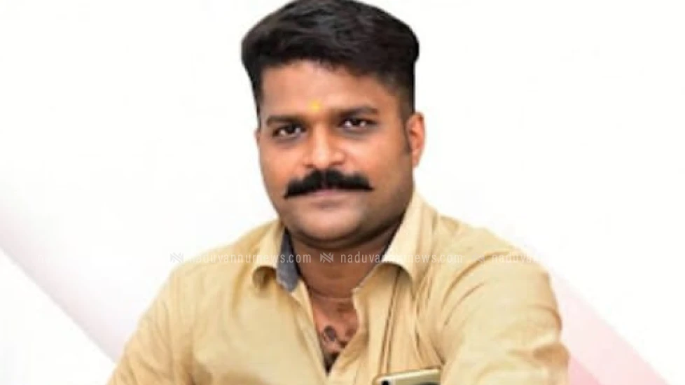  കോഴിക്കോട് കൺട്രോൾ റൂം പോലീസ് ഉദ്യോഗസ്ഥൻ റെയിൽവേ ട്രാക്കിൽ മരിച്ച നിലയിൽ 