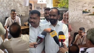 കുറ്റ്യാടിയിൽ വോട്ടർപട്ടികയിൽ നിന്ന് പേരുകൾ നീക്കം ചെയ്യുന്നുവെന്നാരോപിച്ച് യുഡിഎഫ് പ്രതിഷേധം