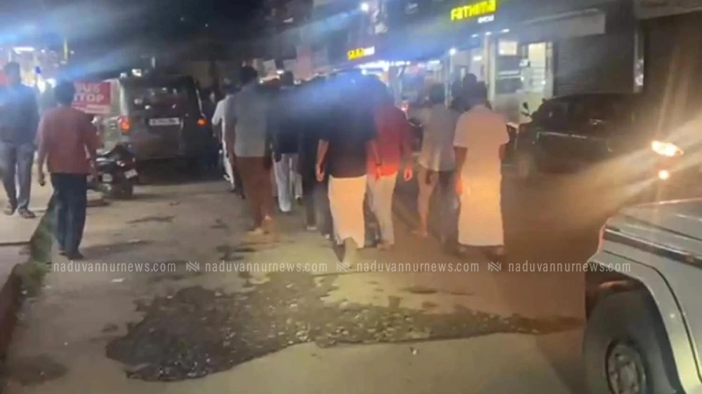  വില്ല്യാപ്പള്ളിയിൽ സ്ഫോടക വസ്തു പൊട്ടിത്തെറിച്ച് സിപിഎം പ്രവർത്തകൻ്റെ കൈപ്പത്തി തകർന്നു