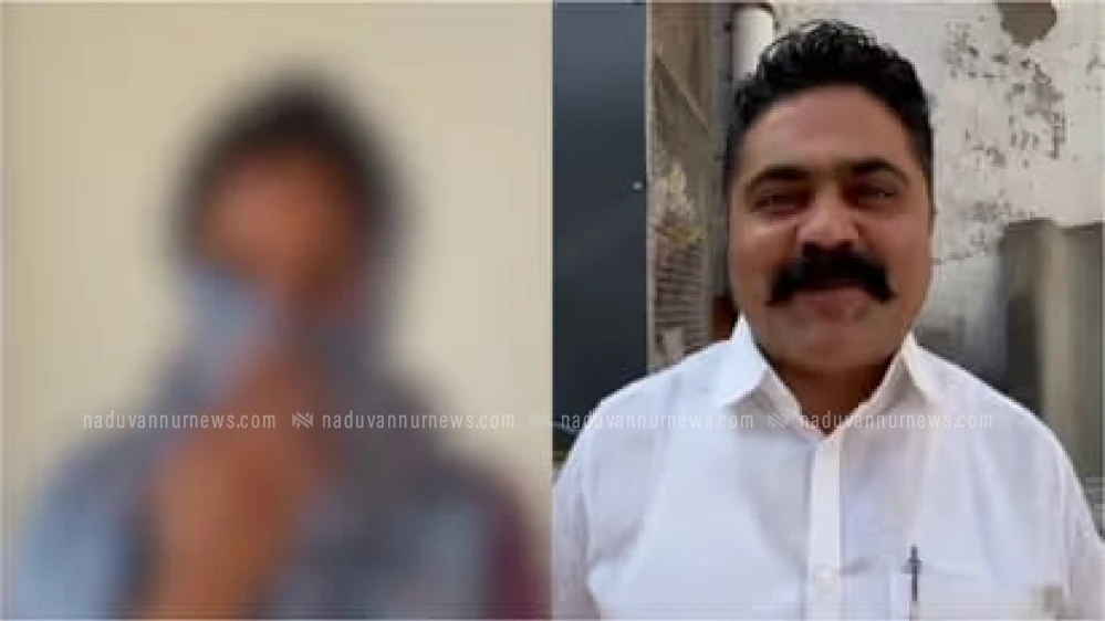  കോൺഗ്രസ് കൗൺസിലർക്കെതിരായ  പരാതി: ഷാഫിയുടെയും ശ്രീകണ്ഠന്റെയും പേര് പറഞ്ഞ് ഭീഷണിപ്പെടുത്തിയെന്ന് പരാതിക്കാരി