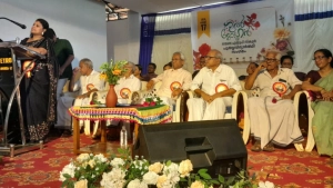 'ഗുൽമോഹർ' തണലിൽ  അവിസ്മരണീയമായ് പൂർവ വിദ്യാർഥി സംഗമം