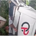  കൂമ്പാറയിൽ ട്രാവലർ മറിഞ്ഞ് പിഞ്ചുകുഞ്ഞിന് ദാരുണാന്ത്യം.