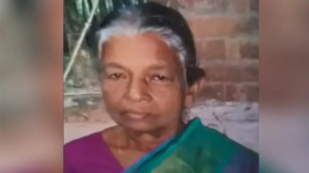  കൊല്ലത്ത് കാട്ടാന ആക്രമണത്തിൽ  എൺപതുകാരിക്ക് ദാരുണാന്ത്യം