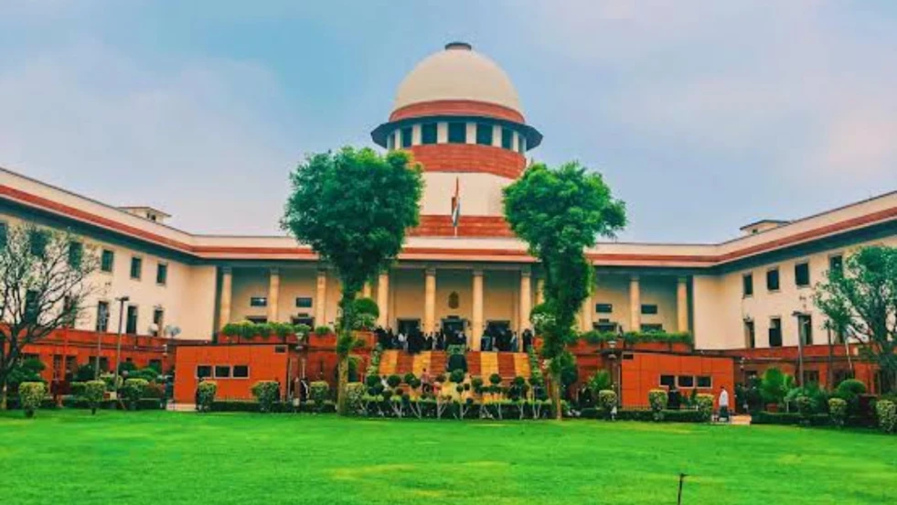  മരുന്ന് കമ്പനികൾ ഡോക്ടർമാർക്ക് സൗജന്യങ്ങളും സമ്മാനങ്ങളും നൽകുന്നത് തടയണമെന്ന് സുപ്രീംകോടതി