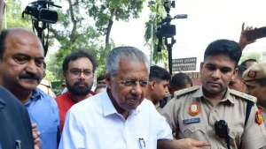 സിപിഎം നേതാക്കളെ ഡൽഹി പോലീസ് കസ്റ്റഡിയിൽ എടുത്തു