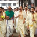 പ്രത്യേക പരിഗണനയില്ലാതെ മുഖ്യമന്ത്രി ഗുരുവായൂർ ക്ഷേത്രദർശനം നടത്തി