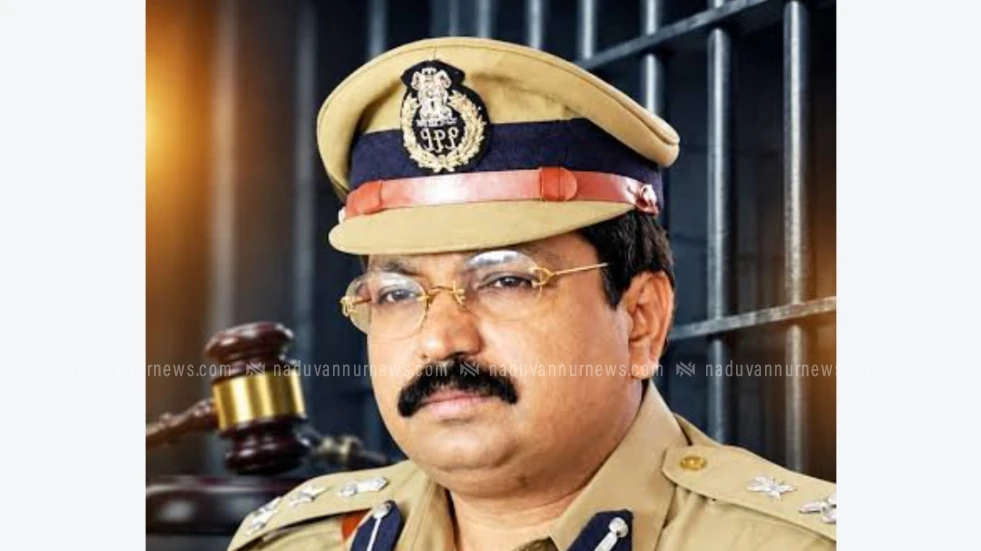  മുൻ ഡിജിപി ടോമിൻ ജെ തച്ചങ്കരിക്ക്  ആശ്വാസം