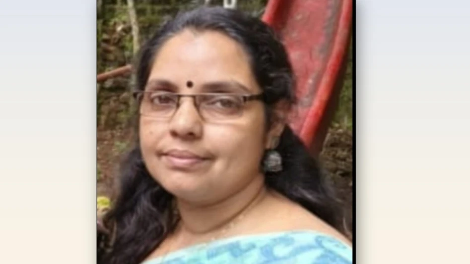  ബൈക്ക് അപകടത്തിൽ പരിക്കേറ്റ അധ്യാപിക മരിച്ചു
