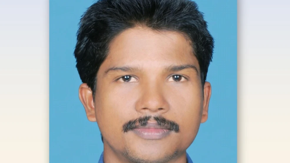  പയ്യോളിയിൽ ബൈക്ക് പോസ്റ്റിലിടിച്ച് അപകടം യുവാവ് മരിച്ചു,