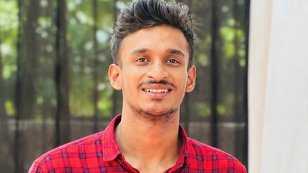  വാഹനാപകടത്തിൽ പരിക്കേറ്റ ഷിഹാബ് (27) മരിച്ചു. 