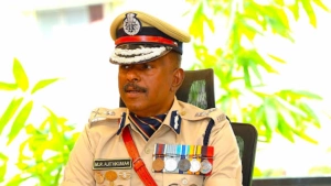 സസ്പെൻഷനിലുള്ള എം ആർ അജിത് കുമാറിന്  അധിക ചുമതല