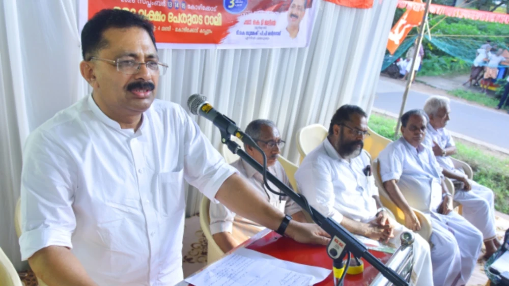  സിപിഐഎം കുടുംബ സംഗമവും പി ദാമോദരൻ മാസ്റ്റർ അനുസ്മരണവും നടത്തി