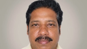 ബൈക്ക് ഇലക്ട്രിക് പോസ്റ്റിലിടിച്ച് പൂനൂർ സ്വദേശി  മരണപ്പെട്ടു