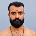 ആളൊഴിഞ്ഞ പറമ്പിൽ യുവാവിനെ മരിച്ച നിലയിൽ കണ്ടെത്തി