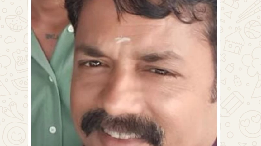  പൂവാട്ടുപറമ്പിൽ ഓടയിൽ പുരുഷനെ മരിച്ച നിലയിൽ കണ്ടെത്തി