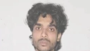 
                        കോഴിക്കോട് ഹാഷിഷ് ഓയിലുമായി നടുവണ്ണൂർ സ്വദേശി പോലീസ് പിടിയിലായി