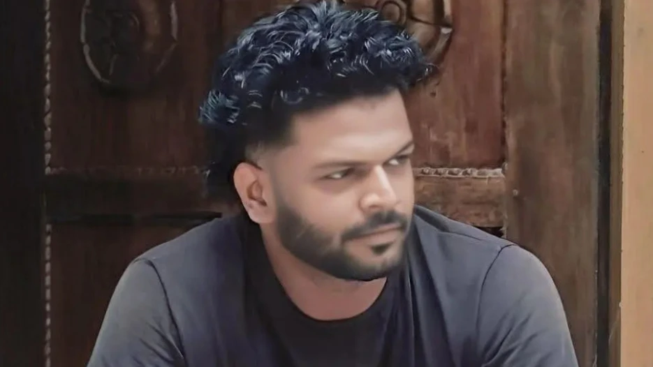  സുഹൃത്ത് പെട്രോൾ ഒഴിച്ച് കത്തിച്ച യുവാവ് മരിച്ചു