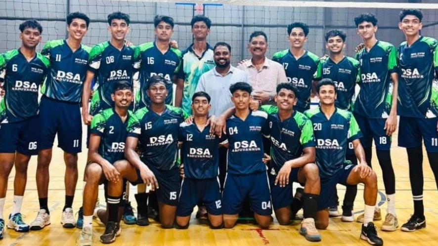  വോളിബോൾ : വാകയാട് ഹയർസെക്കൻഡറി  സ്കൂൾ ചാമ്പ്യന്മാരായി 